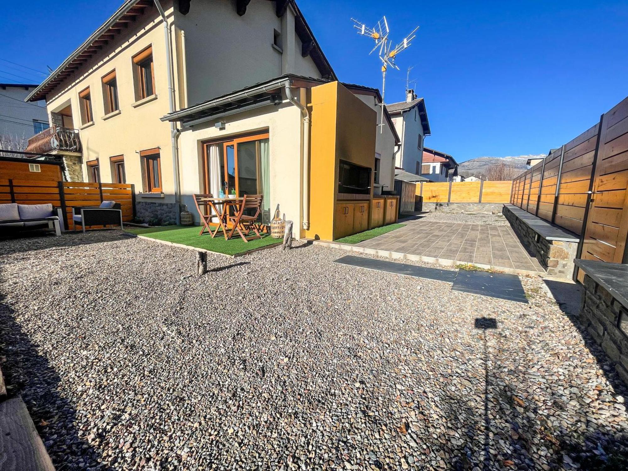 Вілла Bonita Casa. Gran Jardin. Con Wifi. Бур-Мадам Екстер'єр фото